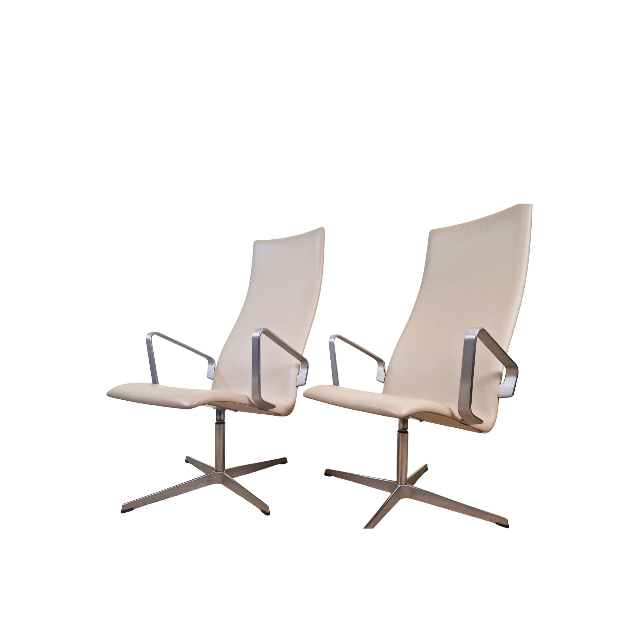 Arne Jacobsen for Fritz Hansen Oxford Highback Swivel Chairs