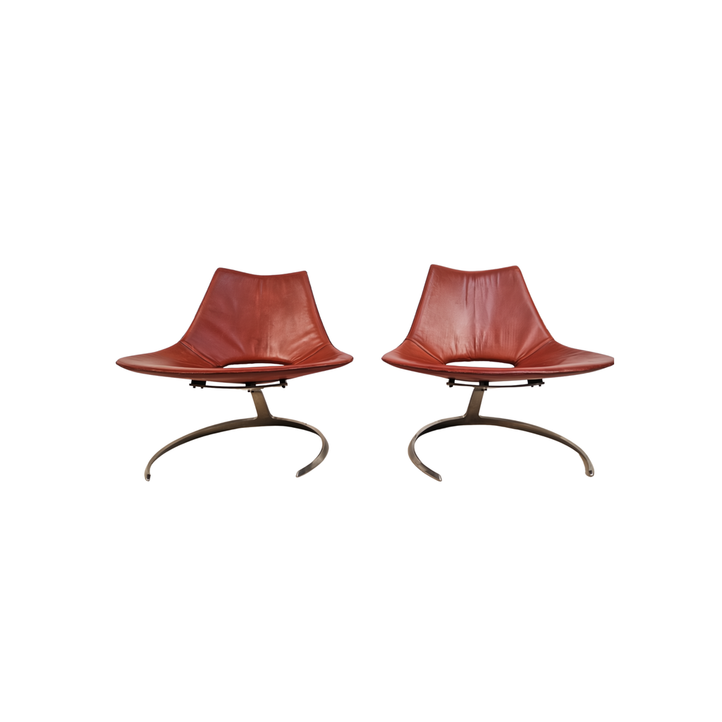 Preben Fabricius & Jørgen Kastholm Pair Scimitar IS63 Leather Lounge Chairs